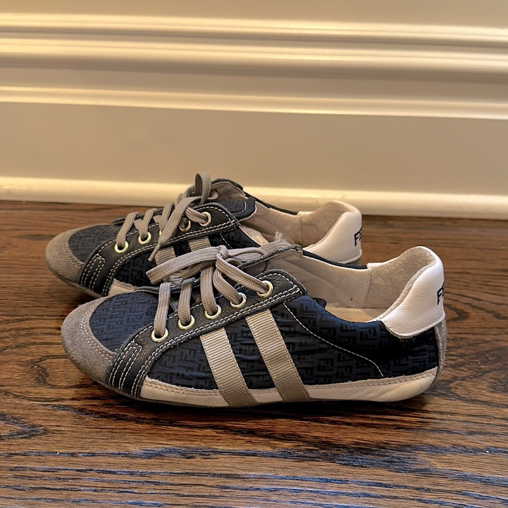 Fendi Kids Sneakers Size 34
